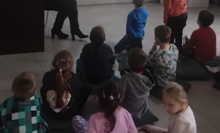 BIBLIOTEKA MAŁEGO CZŁOWIEKA