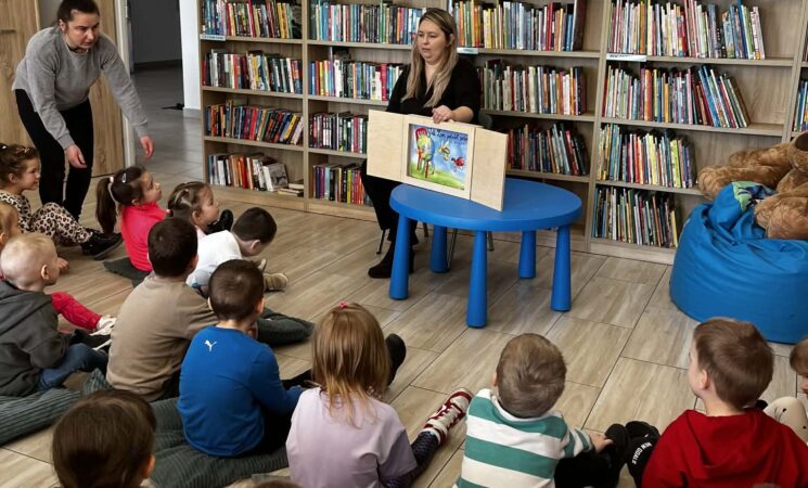 BIBLIOTEKA MAŁEGO CZŁOWIEKA.